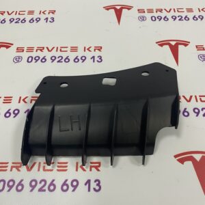 Направляюча центральна переднього бампера ТМ3 18-23 LH 1084169-00-B