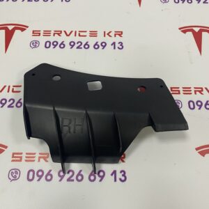 Направляюча центральна переднього бампера RH ТМ3 18-23 1084170-00-B