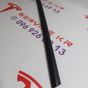 Молднінг дверей передніх RH Б/У на ТМY 20-24 1495722