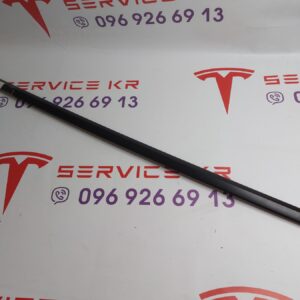 Молднінг передніх LH Б/У на ТМY 20-24 1495722