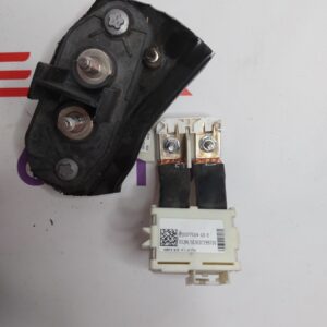 Роз'єм низьковольтний 12 V основної батареї Б/У на ТМ3 18+ 1091428-00-F