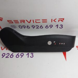 Накладка збоку декоративна сидіння пасажира RH сторона Б/У на ТМ3 18-21 1098349-00-Е