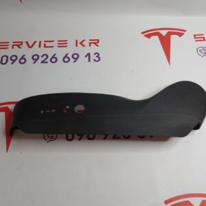Накладка бокова декоративна водія сидіння LH сторона Б/У на ТМ3 18-21 1088964-00-С