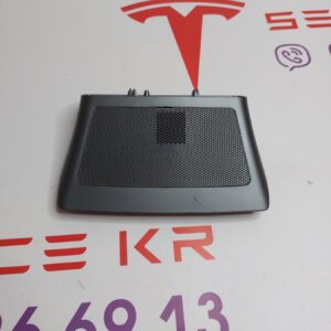 Кришка корпусу кронштейна кріплення дисплея+корпус кронштейна дисплея  Б/У на ТМ3 18-24 1101136-00-F|1516779-00-С