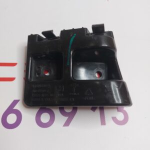 Кронштейн центральний заднього бампера LH Б/У на ТМY 20-24 1506968-00-A