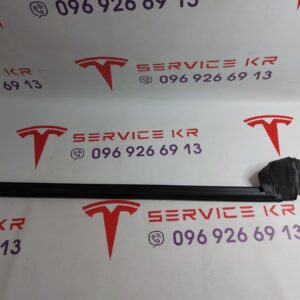 Ущільнювач скла передній LH Б/У на ТМ3 18-24 1090495-00-D