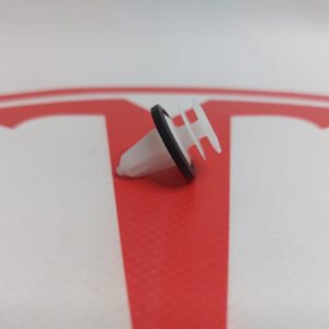 Тримач обшивки дверей на ТМ3|Y 18-24